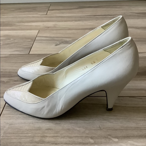 Vintage Cream leather and snakeskin 2.75” heels - Picture 3 of 8
